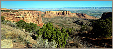 KissingCoupleMonumentCanyon